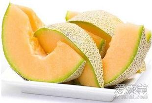 吃芒果跟哈密瓜,口感与营养的双重享受