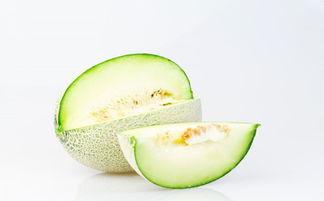 吃哈密瓜的美女,美眸含笑——哈密瓜美人印象记